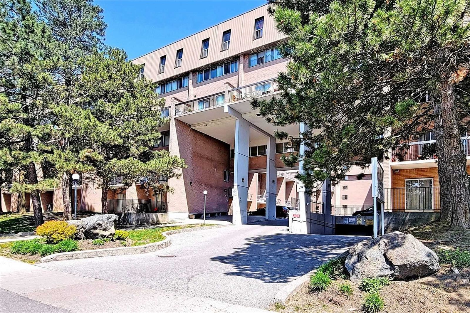 Unit 240 · 165 Cherokee Blvd